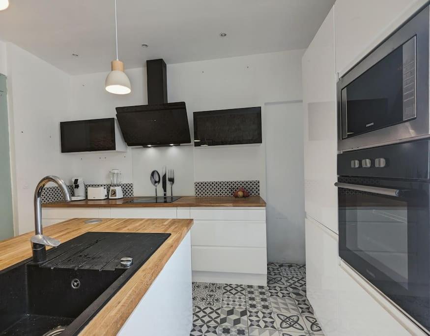 A 5Mn De La Reserve Africaine, Charmante Maison De Village Avec Patio سيجيان المظهر الخارجي الصورة